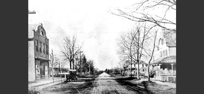 Looking down Broadway in what was then called Old Fields (now Greenlawn)